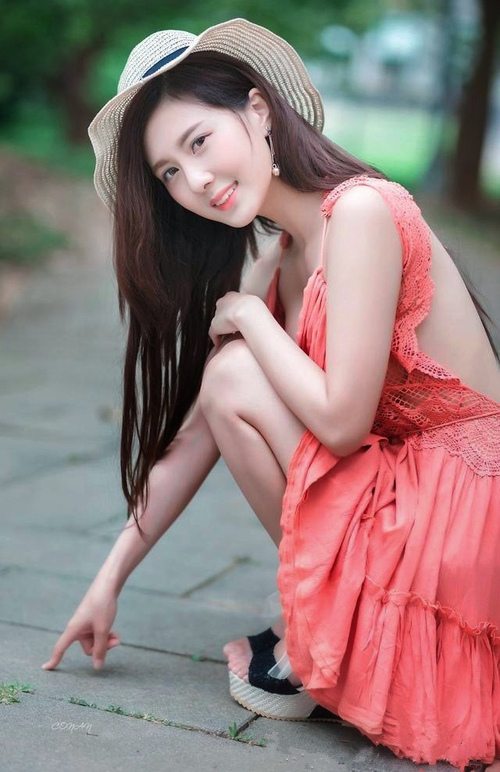 《青少年电竞策略:培养兴趣与防止沉迷兼得》,青少年电子游戏